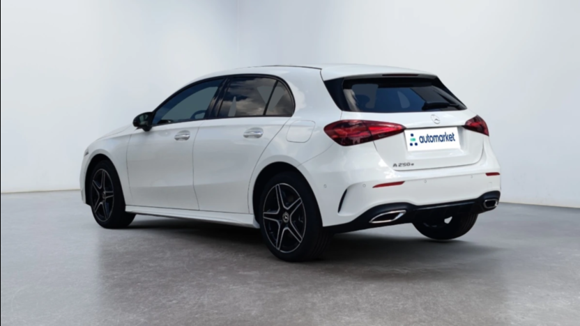 MERCEDES-BENZ A Klasa A 250 e AMG Line 8G-DCT