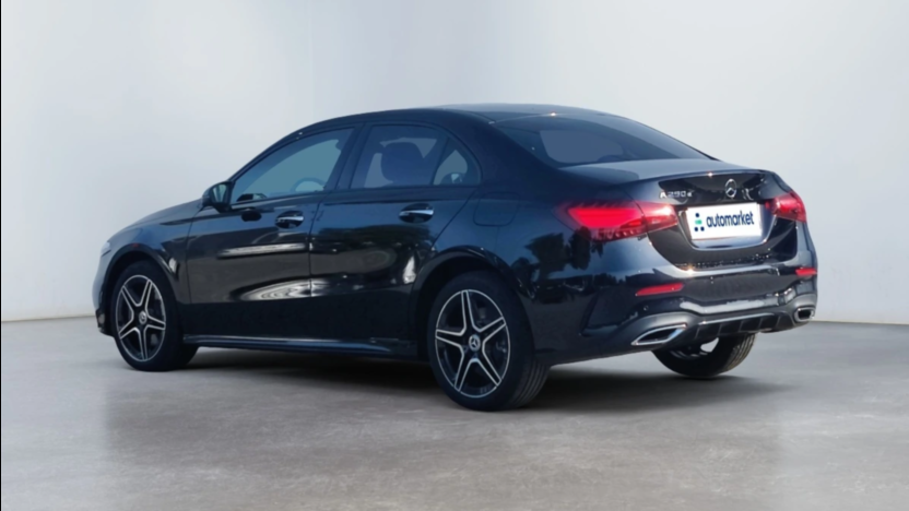 MERCEDES-BENZ A Klasa A 250 e AMG Line 8G-DCT