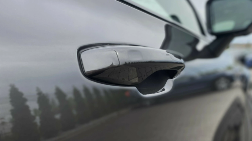 VOLVO V60 V60 B4 D Plus Dark aut
