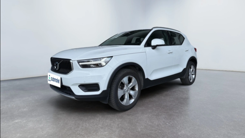 VOLVO XC40 XC40 T3 Momentum Pro