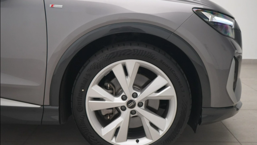 AUDI Q4 Q4 e-tron 50 77kWh Quattro S Line