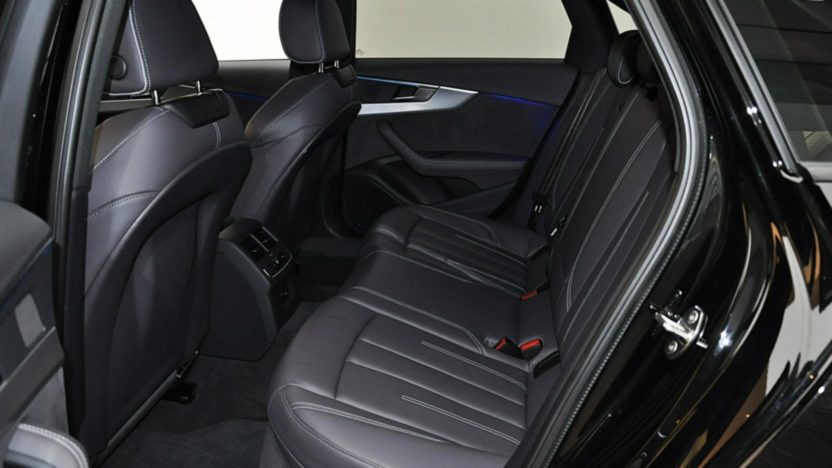 AUDI A4 A4 30 TDI mHEV Advanced S tronic