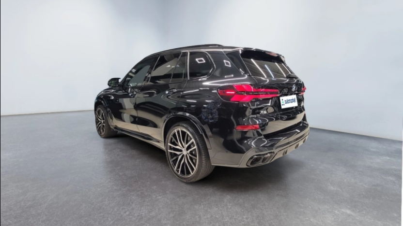 BMW X5 X5 M60i mHEV sport-aut