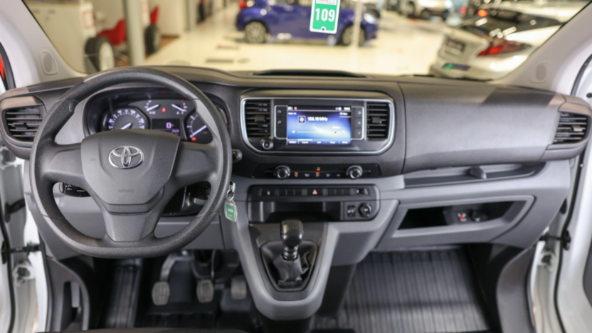 TOYOTA Proace Proace Kombi 2.0 D-4D Long 2,8t