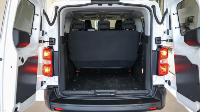 TOYOTA Proace Proace Kombi 2.0 D-4D Long 2,8t