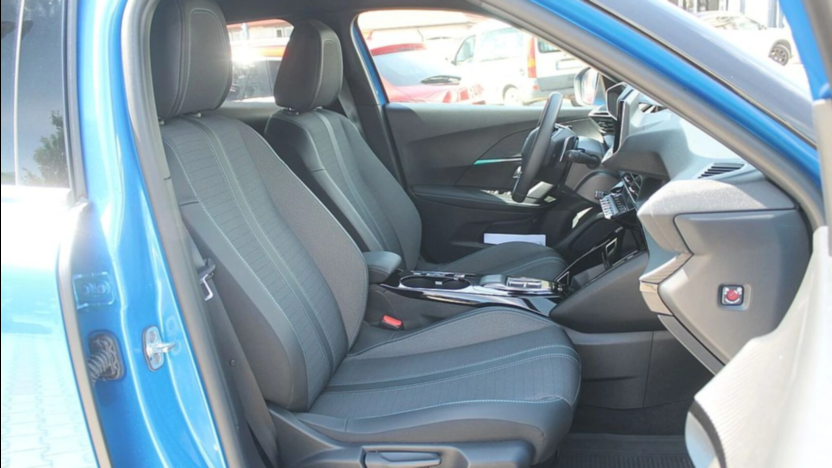 PEUGEOT 2008 2008 1.2 PureTech Allure Pack S&S EAT8