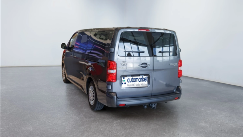 TOYOTA Proace Verso Proace Verso 1.5 D4-D Long Business