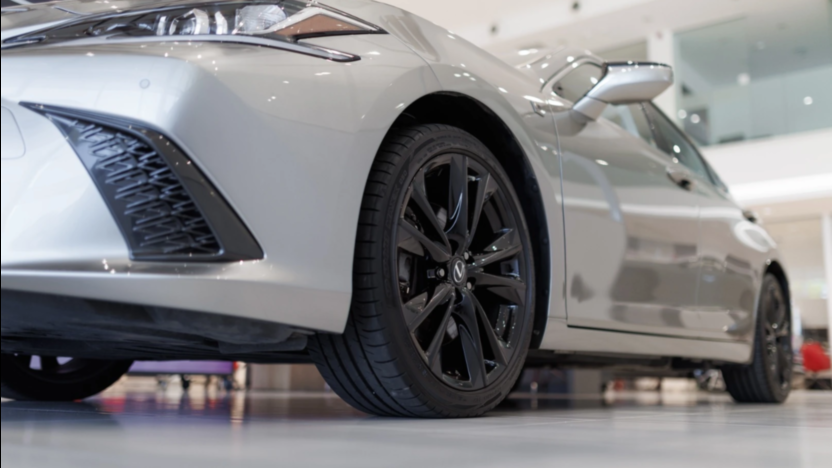 LEXUS ES ES 300h F Sport Design