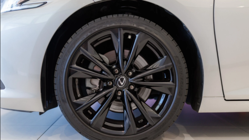 LEXUS ES ES 300h F Sport Design