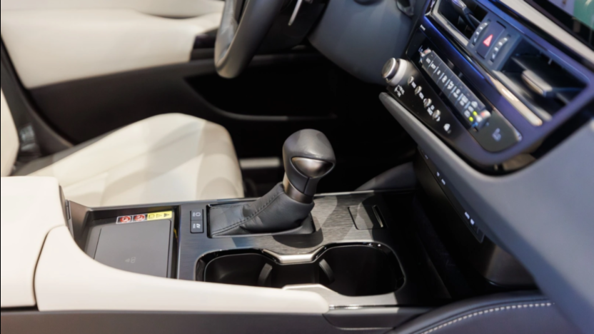 LEXUS ES ES 300h F Sport Design