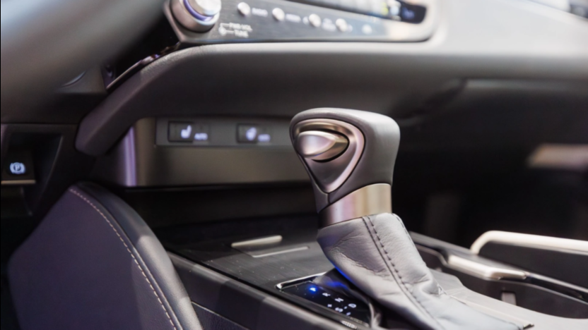 LEXUS ES ES 300h F Sport Design