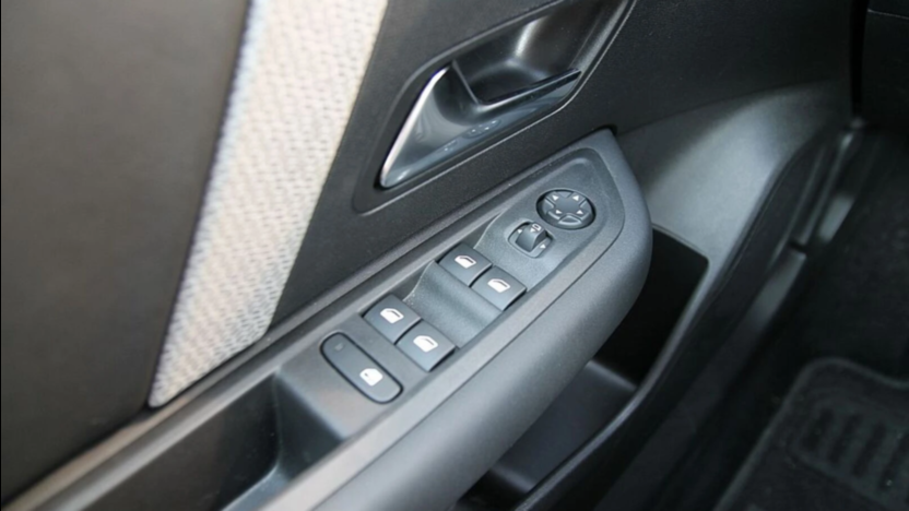 CITROEN C4 X C4 X 1.2 PureTech Max S&S EAT8