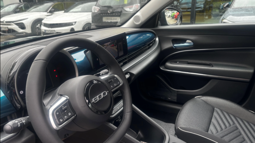 FIAT 600 600 1.2 Turbo Hybrid eDCT Nowy