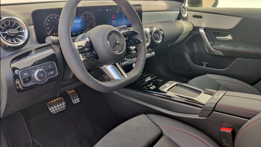 MERCEDES-BENZ A Klasa A 250 e AMG Line 8G-DCT