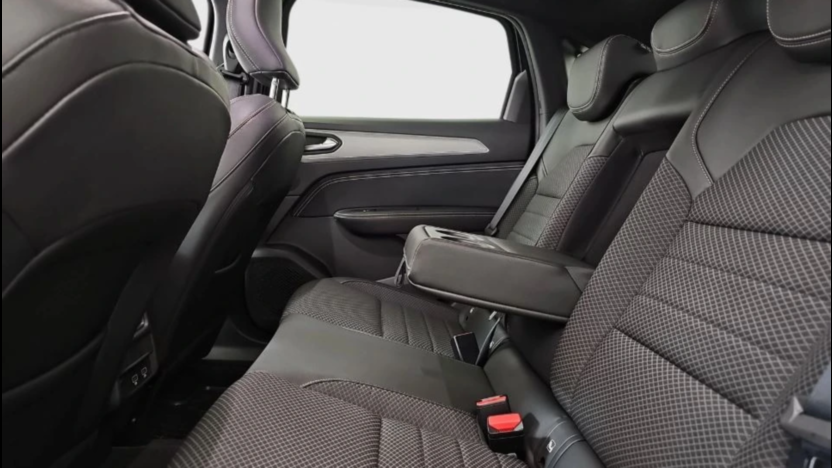 RENAULT Arkana Arkana 1.3 TCe mHEV Techno EDC