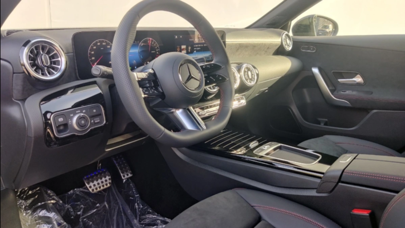MERCEDES-BENZ A Klasa A 250 e AMG Line 8G-DCT