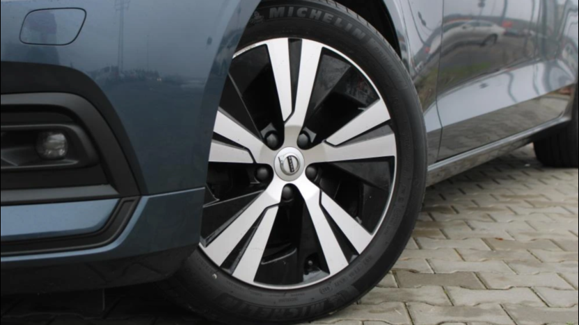 VOLVO V60 V60 B4 D Momentum Pro aut