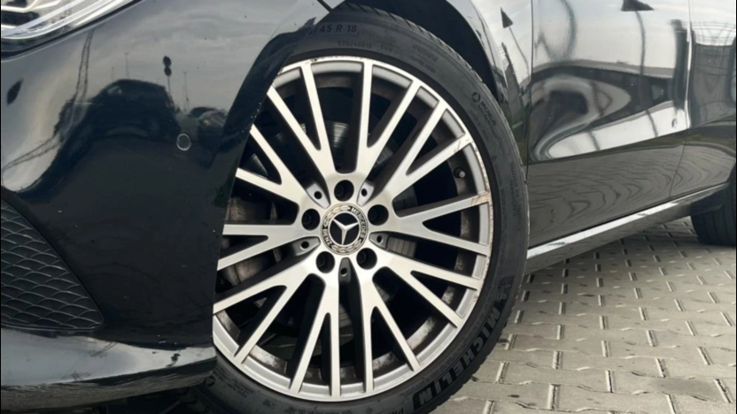 MERCEDES-BENZ CLA CLA 200 d Edition 1 8G-DCT