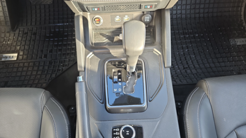 KGM / SSANGYONG Musso Musso Grand 2.2 Sapphire 4WD aut