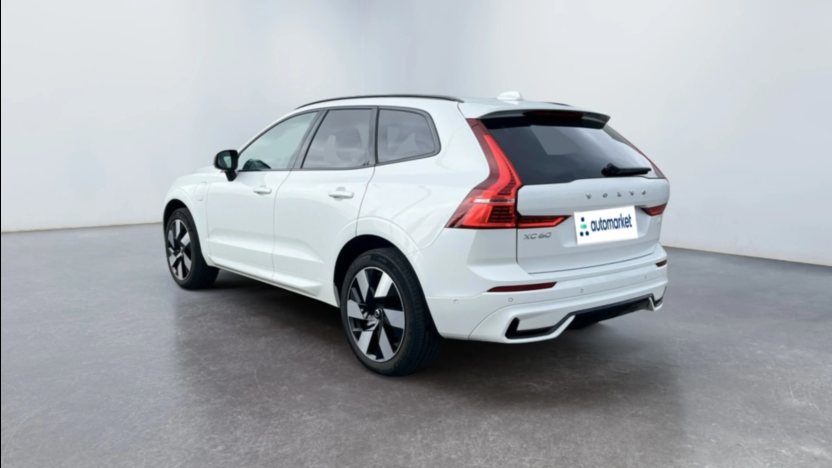 VOLVO XC60 XC60 T6 Plug-In Hybrid AWD Plus Dark aut