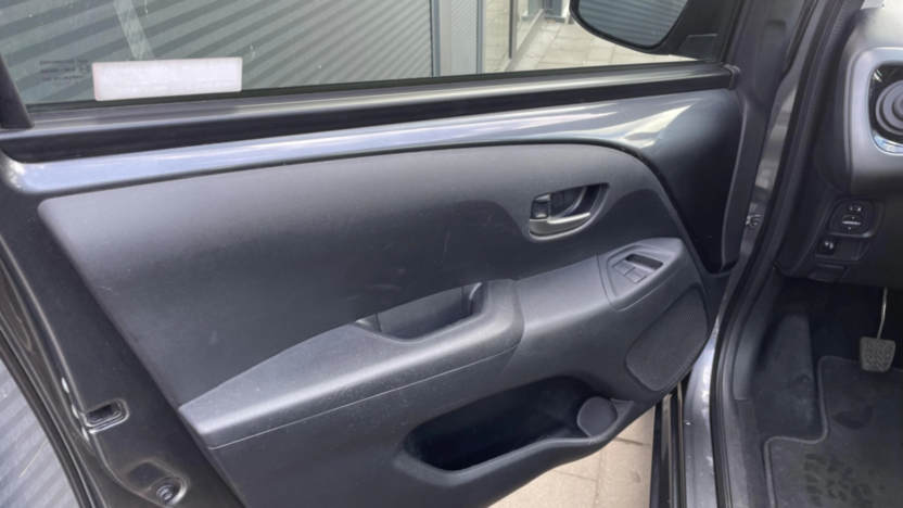TOYOTA Aygo Aygo 1.0 VVT-i X-play