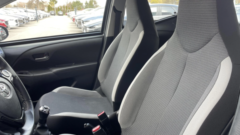 TOYOTA Aygo Aygo 1.0 VVT-i X-play