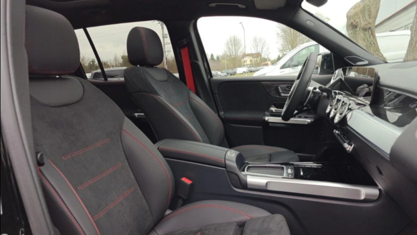 MERCEDES-BENZ GLB AMG GLB 35 4-Matic Nowy