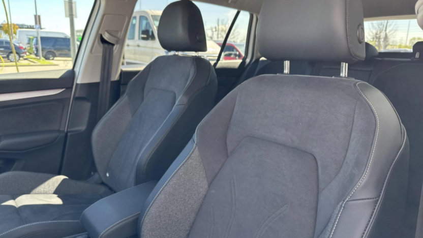 VOLKSWAGEN Golf Golf VIII 1.5 TSI Life