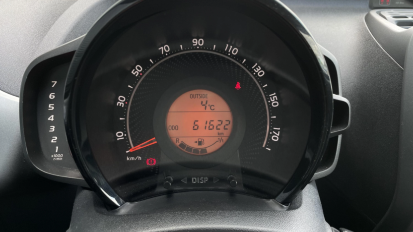 TOYOTA Aygo Aygo 1.0 VVT-i X-play