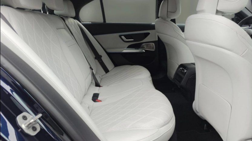 MERCEDES-BENZ E Klasa E 450 4-Matic AMG/Avantgarde Nowy