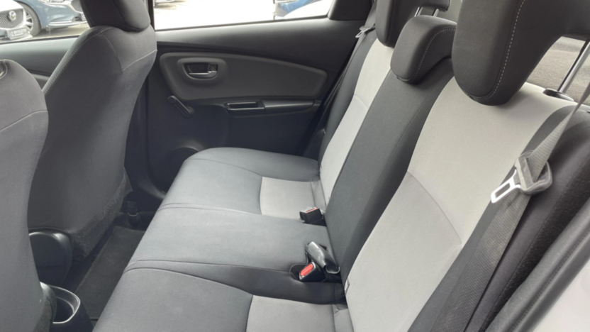 TOYOTA Yaris Yaris Hybrid 100 Premium
