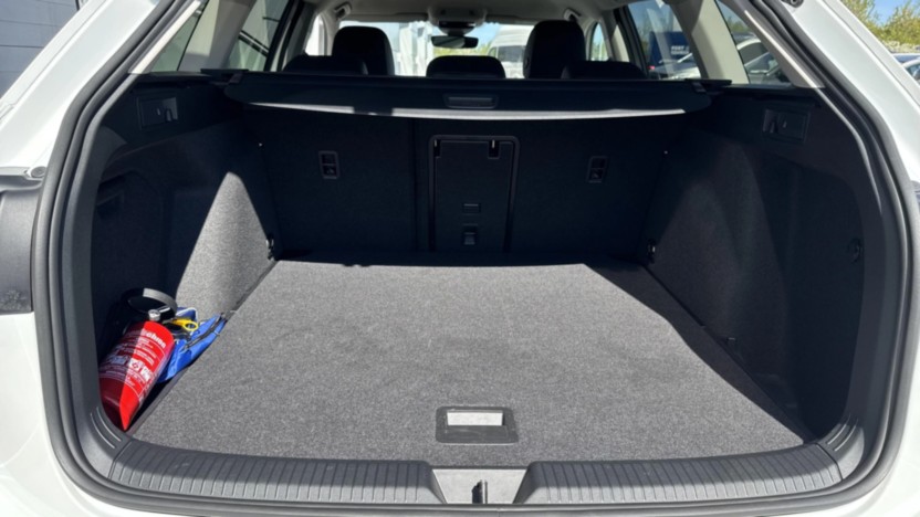 VOLKSWAGEN Golf Golf VIII 1.5 TSI Life