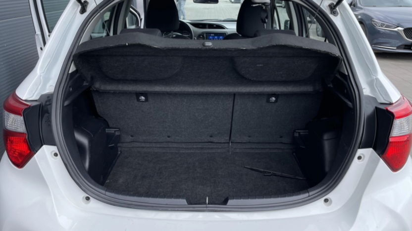 TOYOTA Yaris Yaris Hybrid 100 Premium