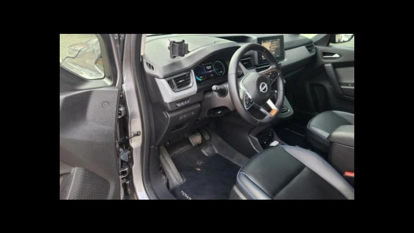 NISSAN Townstar Townstar EV Van 44kWh L1 Tekna