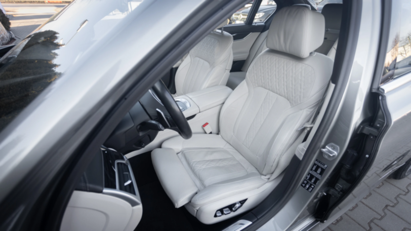 BMW Seria 7 750d xDrive sport-aut
