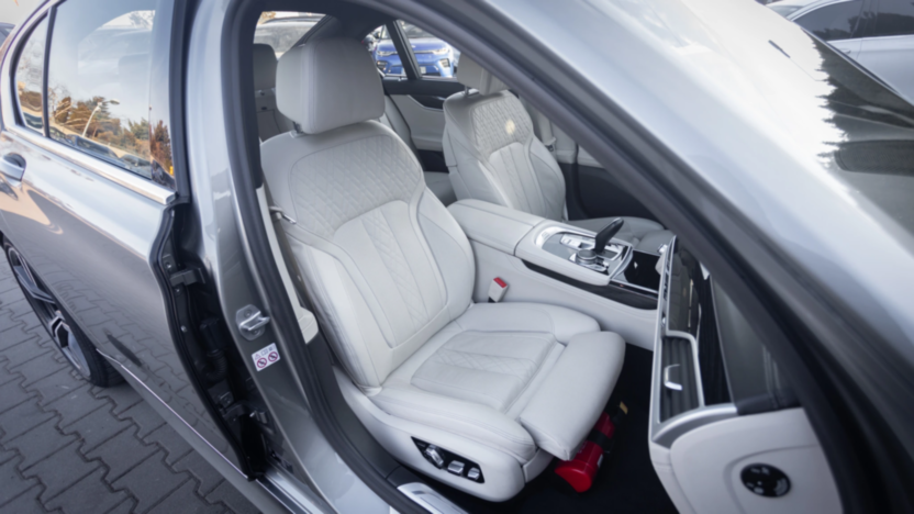 BMW Seria 7 750d xDrive sport-aut