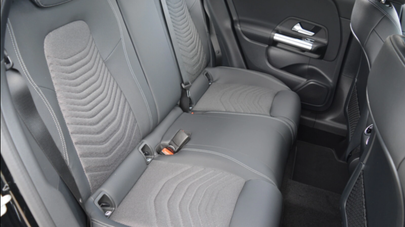MERCEDES-BENZ GLA GLA 200