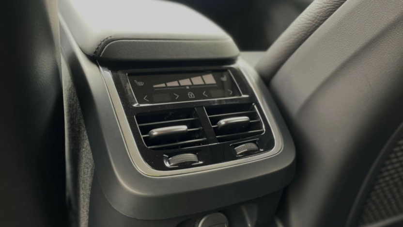 VOLVO V60 V60 B4 D Plus Dark aut