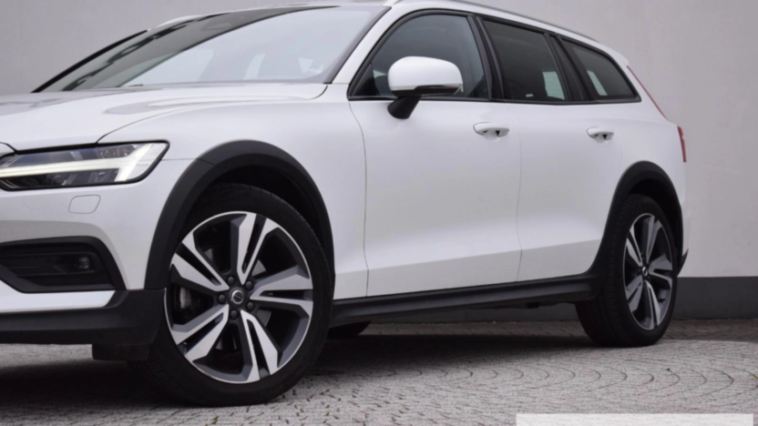 VOLVO V60 V60 CC Plus B4 D AWD aut