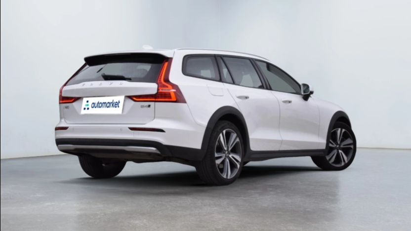 VOLVO V60 V60 CC Plus B4 D AWD aut