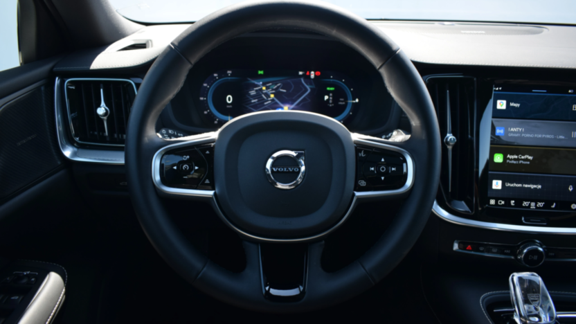 VOLVO V60 V60 T8 AWD Plug-In Hybrid Ultimate Dark aut