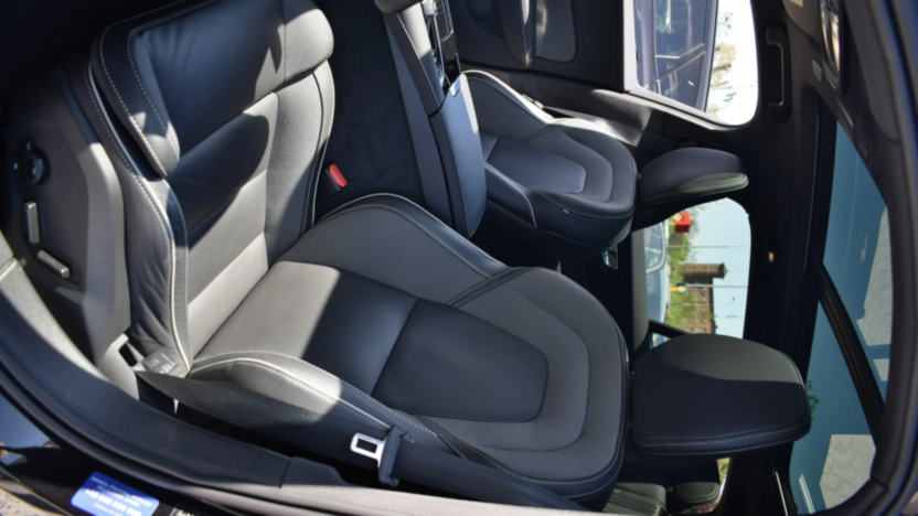 VOLVO V60 V60 T8 AWD Plug-In Hybrid Ultimate Dark aut