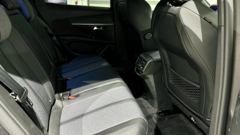 PEUGEOT 3008 3008 1.2 PureTech Allure Pack S&S EAT8 Nowy