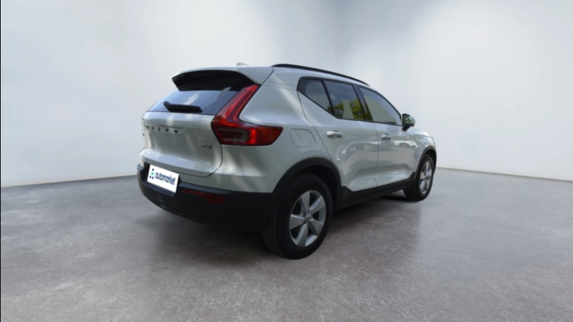 VOLVO XC40 XC40 T3 Momentum Core aut