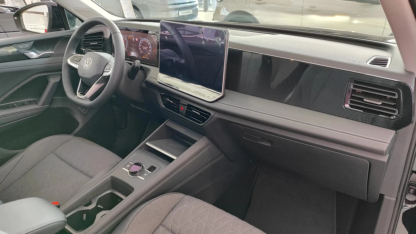 VOLKSWAGEN Tiguan Tiguan 2.0 TDI Life Plus DSG Nowy