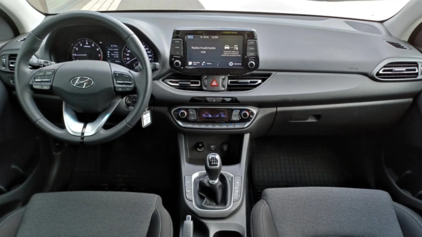 HYUNDAI i30 i30 1.0 T-GDI Smart
