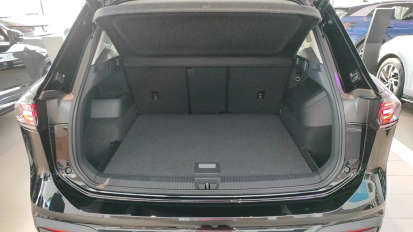 VOLKSWAGEN Tiguan Tiguan 2.0 TDI Life Plus DSG Nowy