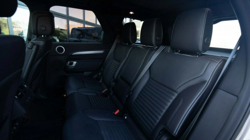 LAND ROVER Discovery Discovery V 3.0 D250 mHEV Dynamic SE