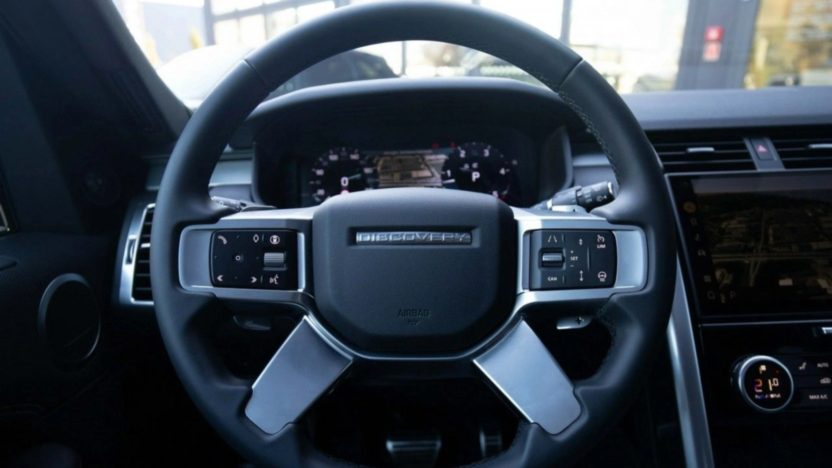 LAND ROVER Discovery Discovery V 3.0 D250 mHEV Dynamic SE
