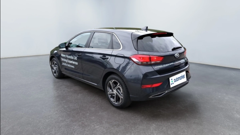HYUNDAI i30 i30 1.5 T-GDI 48V Smart